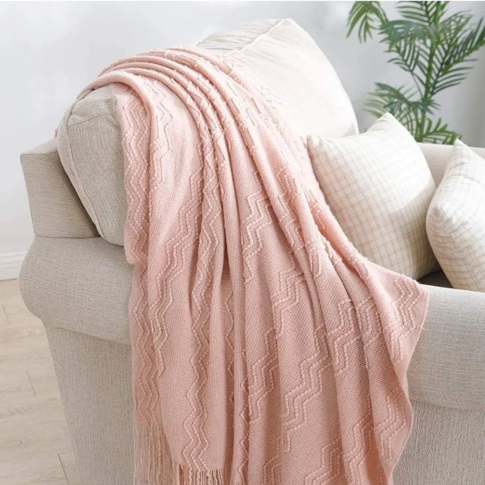 Soft Pink Knitted Throw Blanket 50x60 Throw Textured Decorative Blanket New